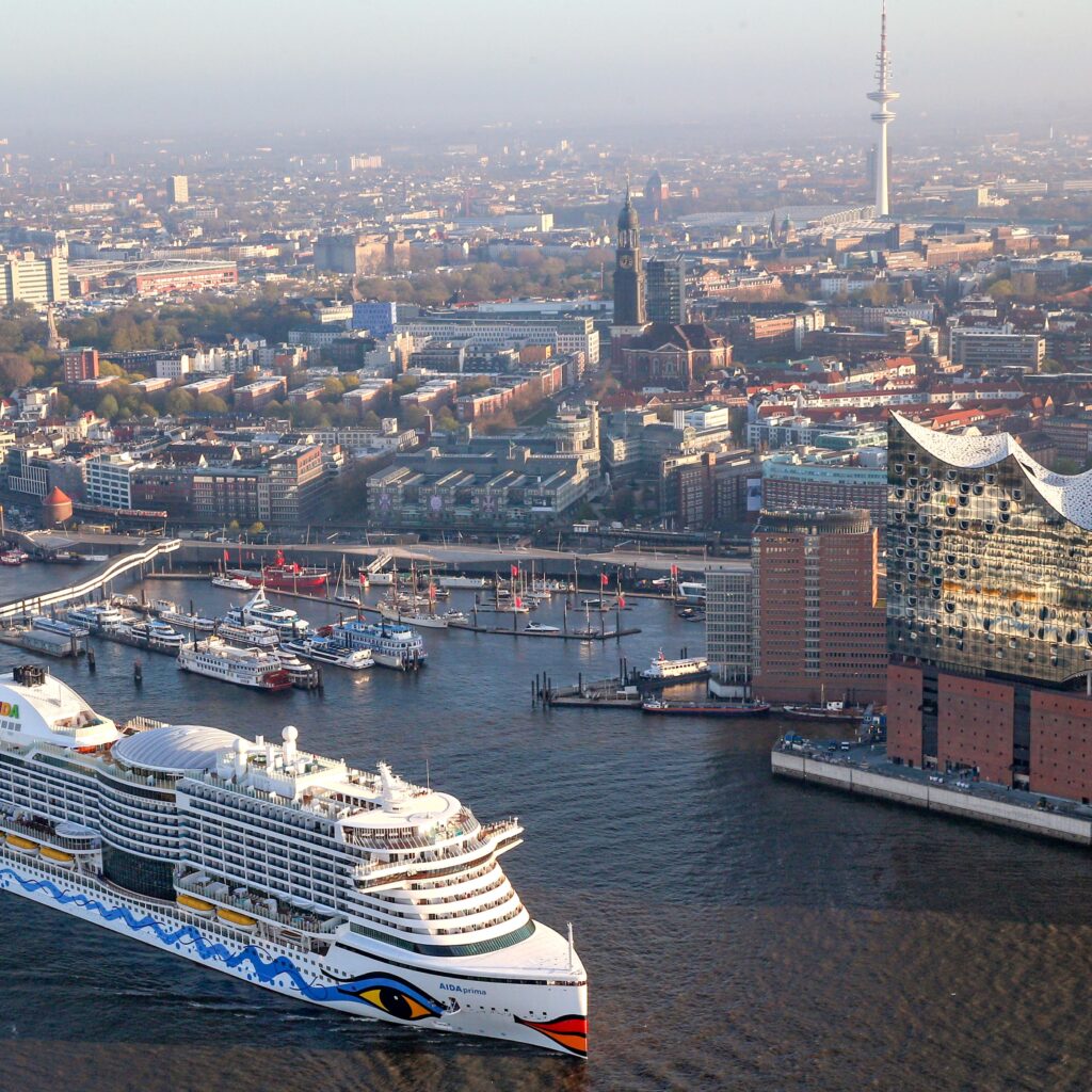 AIDA Cruises unterstützt Elbphilharmonie - Neues Sponsoring fördert Kultur und Begegnung in Hamburg