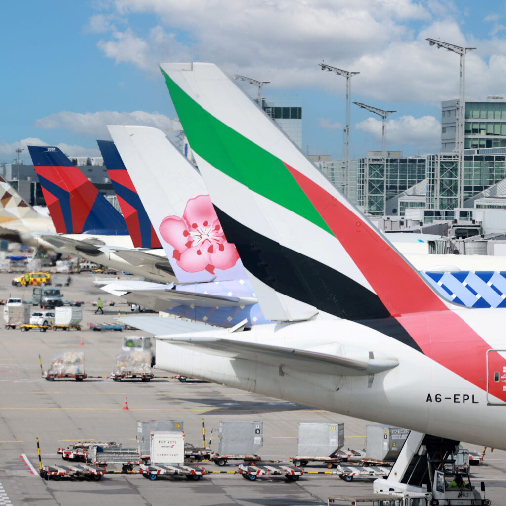 EcoTow: Fraport erhält hessische Fördermittel für E-Flugzeugschlepper