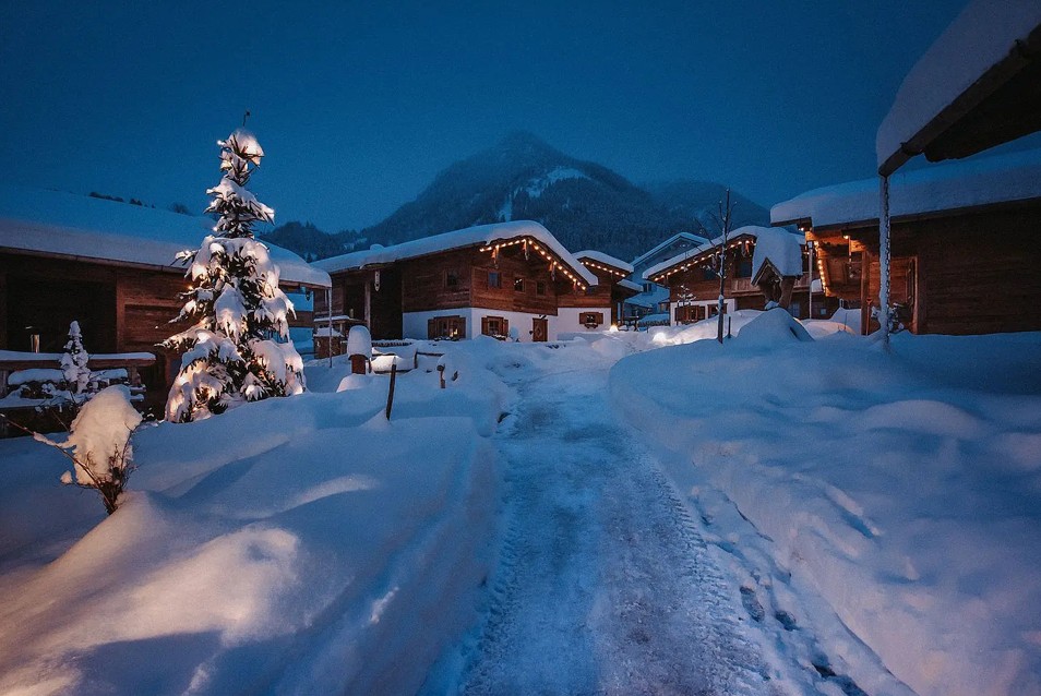 Von „Alpzitts Wiehnächt“ bis Hafenromantik: Adventszeit im Allgäu und in den Alpzitt Chalets