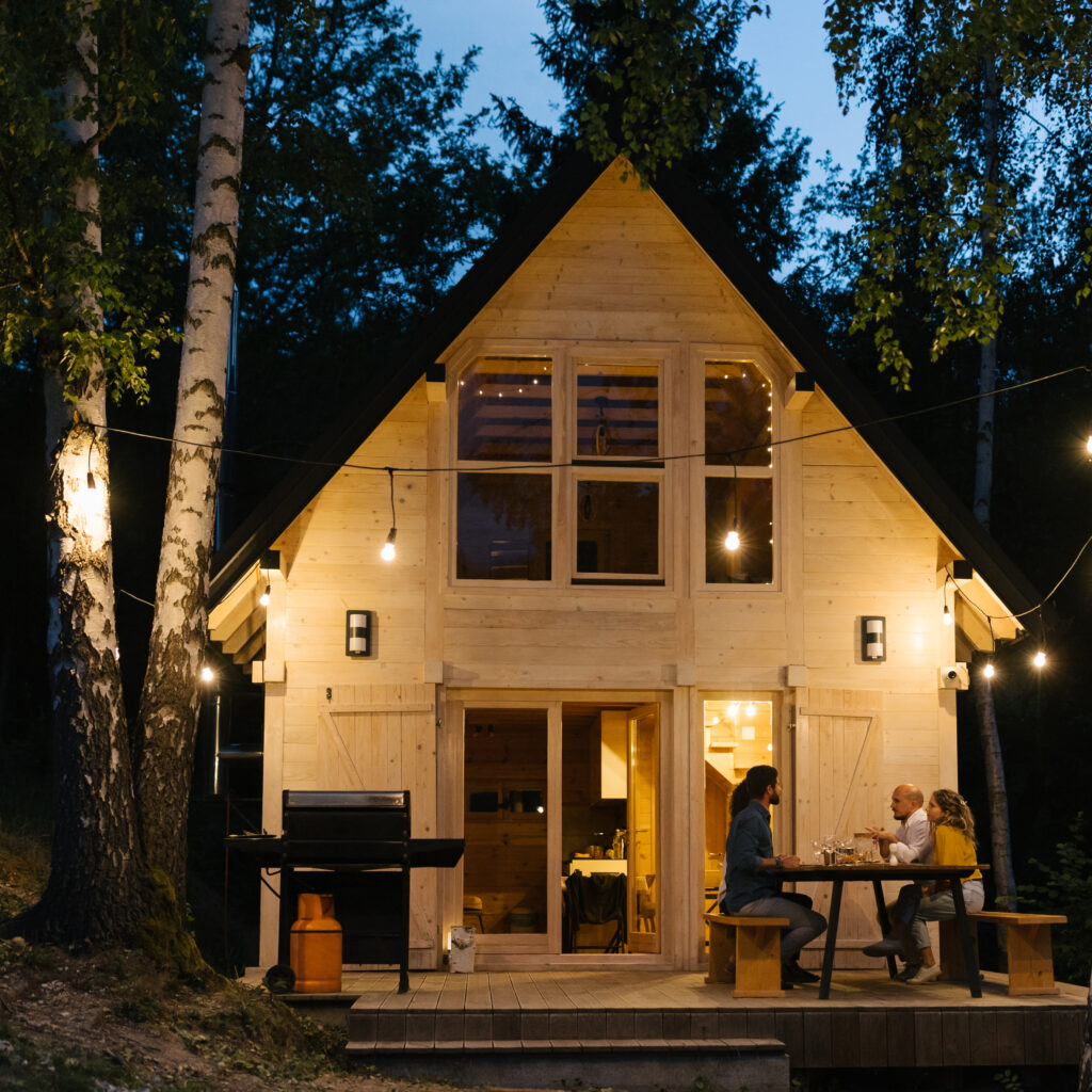 Von ausgestopften Tieren bis hin zu Spiegeln an der Decke: Das sind die größten Fettnäpfchen bei der Einrichtung von Ferienunterkünften