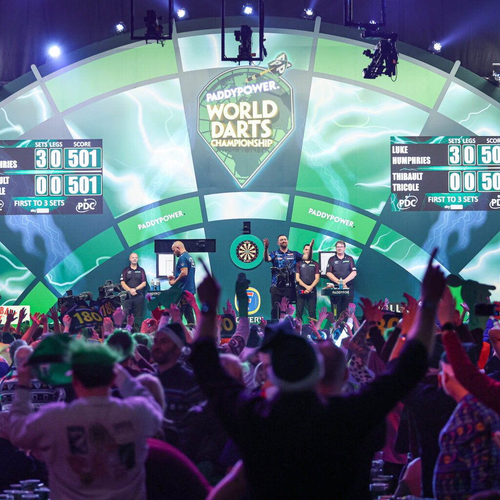 DERTOUR Sports mit starkem Programm im Sommer: Reiseveranstalter erweitert Portfolio um neue Marathon-Destinationen - großes Angebot auch für Fans von Darts, Formel 1, Fußball und Tennis