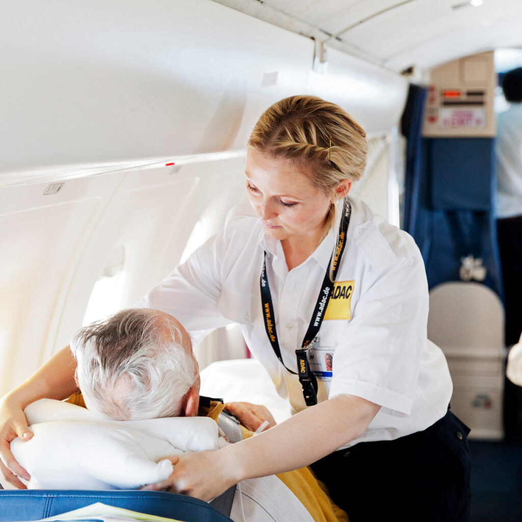 Kosten-Schock während Fernreise: Urlauber zahlen im Krankheitsfall oft ein Vermögen