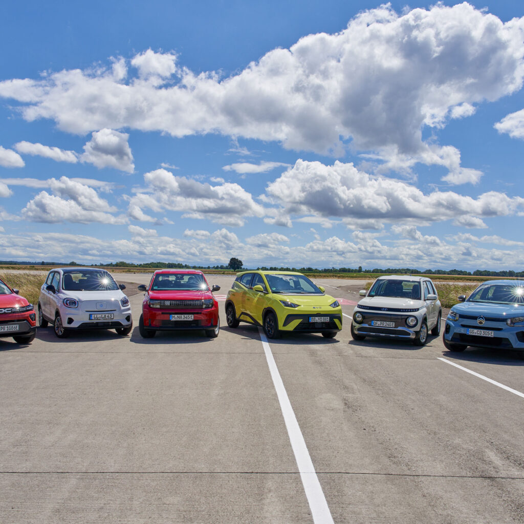 Elektrischer Einstieg zum kleinen Preis: Großer ADAC Vergleichstest mit den sechs günstigsten E-Autos auf dem Markt